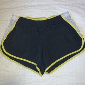 Xersion lined running shorts, size medium